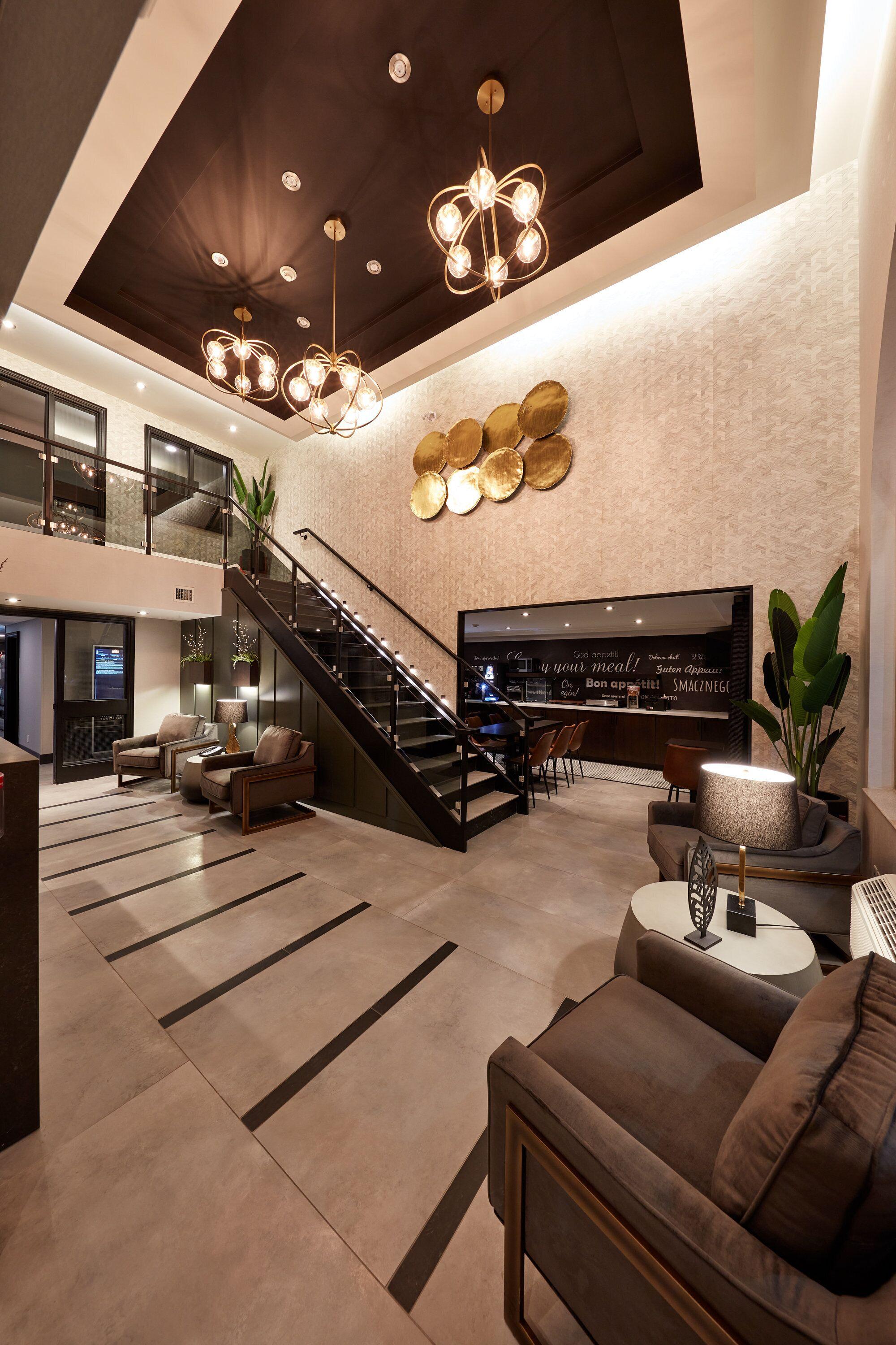 Stay Inn Hotel Toronto | Free Breakfast & Parking from $83